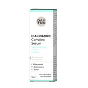 Frontalansicht der Verpackung von DAYTOX Niacinamide Complex Serum (30 ml) mit Hinweis auf verfeinernde, klärende und festigende Wirkung