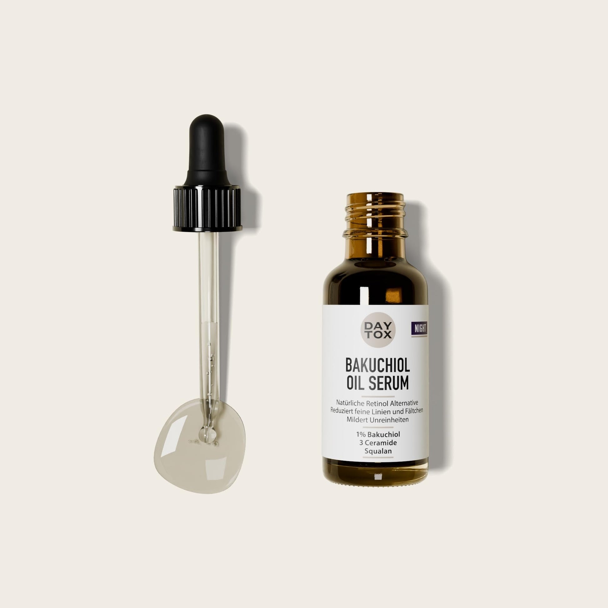 Braune Glasflasche des Daytox Bakuchiol Oil Serums mit herausgezogener Pipette, die Serum enthält.
